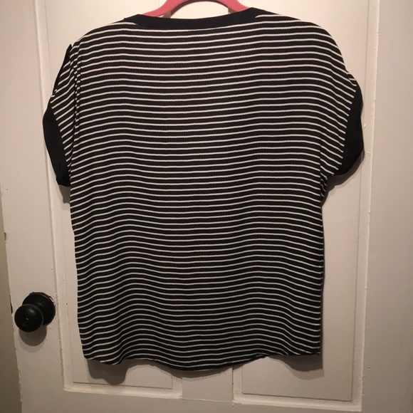 Black & White Striped Short with button sleeve - Picture 2 of 2